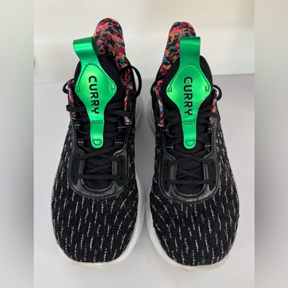 Under Armour Steph Curry x Sesame Street Curry Flow 9